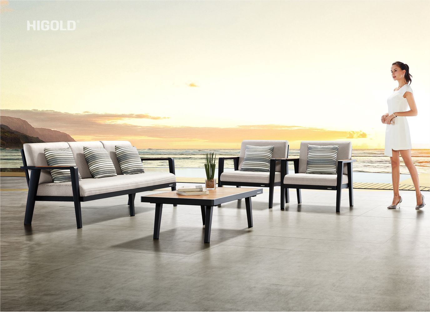 Emoti aluminum outdoor dining set for 8